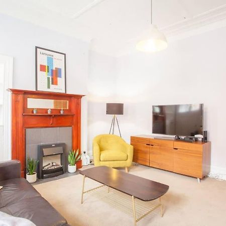 Modern, Light-Filled And Sleek West End Apartment Glasgow Exteriör bild