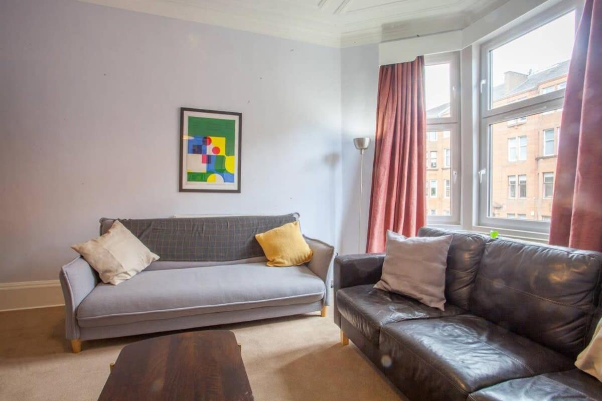 Modern, Light-Filled And Sleek West End Apartment Glasgow Exteriör bild